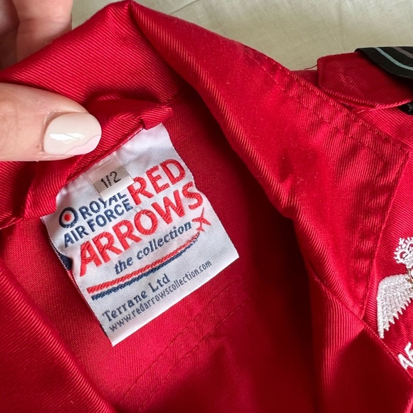 Royal Air Force Red Arrows Kids Flying Suit Pilot Costume: Size 1/2 years - Picture 5 of 6